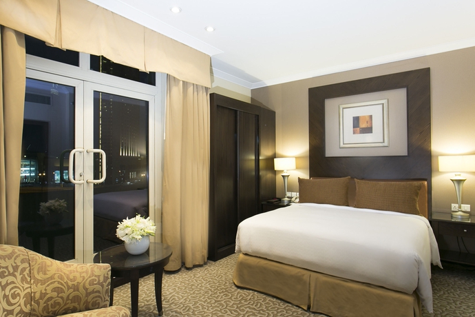 Imagen de la habitación del Hotel Swissotel Al Murooj Dubai. Foto 11