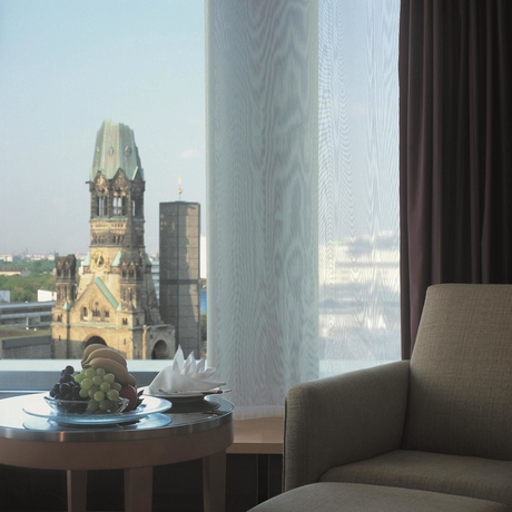 Imagen de la habitación del Hotel Swissotel Berlin. Foto 6