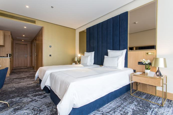 Imagen de la habitación del Hotel Swissotel Sarajevo. Foto 5