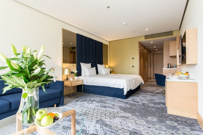 Imagen de la habitación del Hotel Swissotel Sarajevo. Foto 13