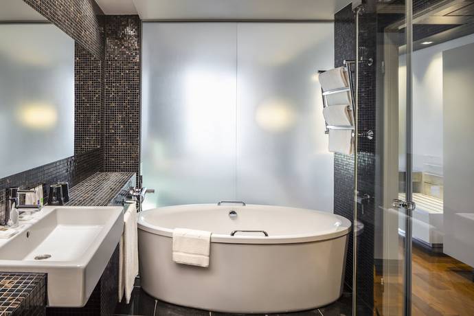 Imagen de la habitación del Hotel Swissotel Tallinn. Foto 6