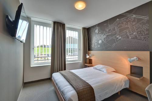 Imagen de la habitación del Hotel Swisstech. Foto 6