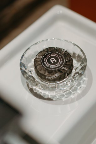 Imagen de la habitación del Hotel Swisstouches Resort. Foto 8