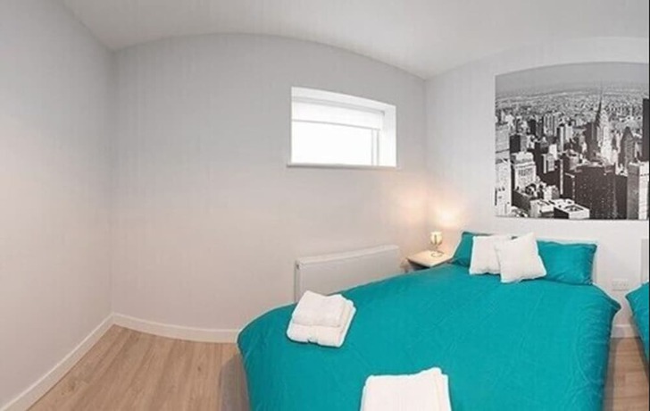 Imagen de la habitación del Hotel Swuite Galway. Foto 15