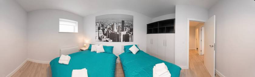 Imagen de la habitación del Hotel Swuite Galway. Foto 16