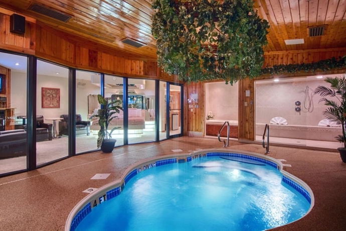 Imagen de la habitación del Hotel Sybaris Pool Suites Indianapolis. Foto 6