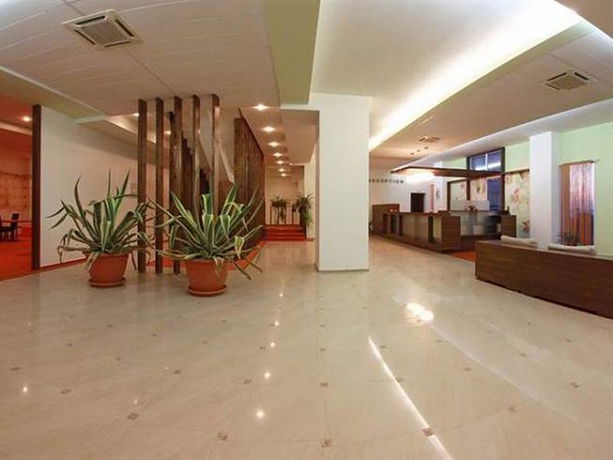Imagen general del Hotel Sydney, Craiova. Foto 1