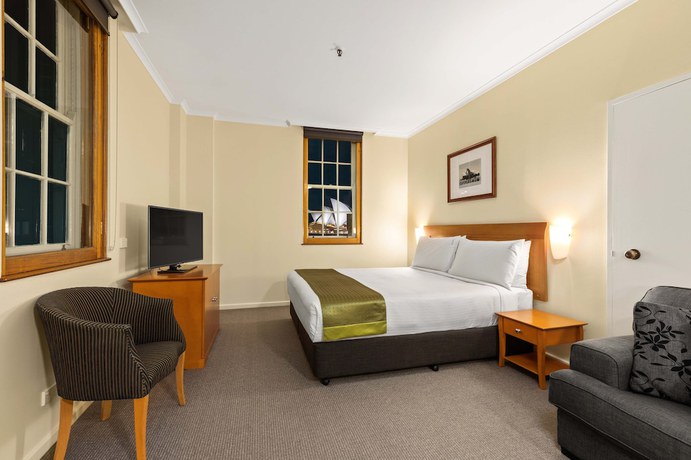 Imagen de la habitación del Hotel Sydney Harbour. Foto 8