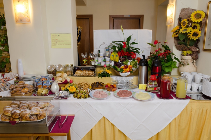 Imagen del bar/restaurante del Hotel Sylesia. Foto 3