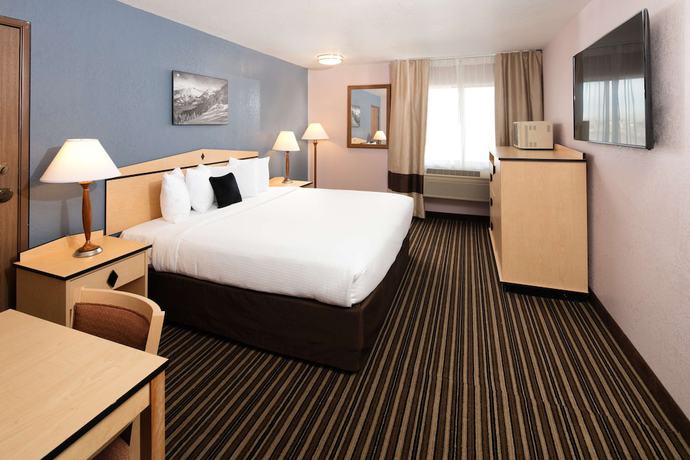 Imagen de la habitación del Hotel Sylo Denver Airport, A Ramada By Wyndham. Foto 3