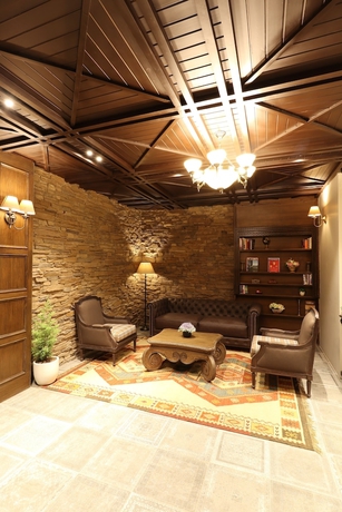 Imagen de los interiores del Hotel Sylvan Hues. Foto 19