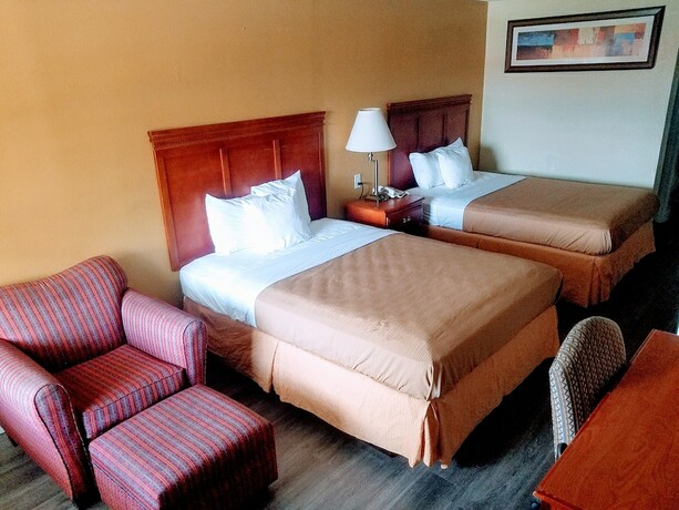 Imagen de la habitación del Hotel Sylvania Inn. Foto 20