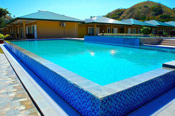 Imagen de la piscina del Hotel Sylvia Resort Komodo Labuan Bajo. Foto 11