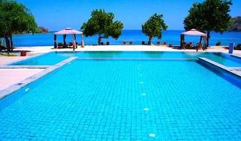 Imagen de la piscina del Hotel Sylvia Resort Komodo Labuan Bajo. Foto 16