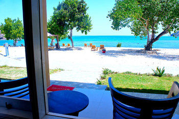 Imagen de los exteriores del Hotel Sylvia Resort Komodo Labuan Bajo. Foto 10