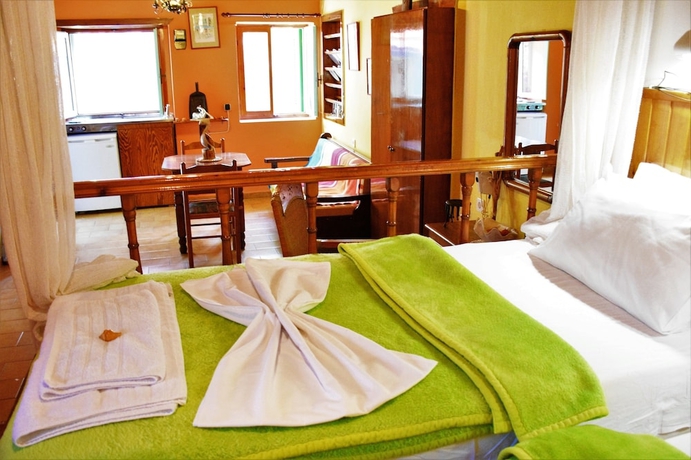 Imagen de la habitación del Hotel Symi Garden Studios, Symi. Foto 9