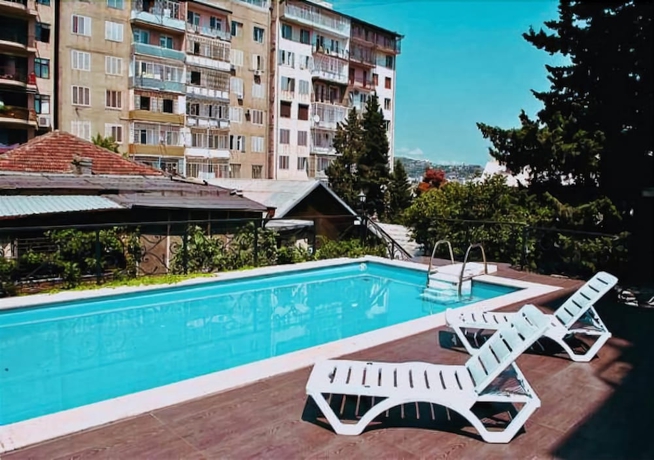 Imagen de la piscina del Hotel Sympatia. Foto 19