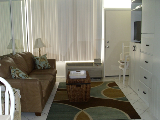 Imagen de la habitación del Hotel Symphony Beach Club. Foto 8