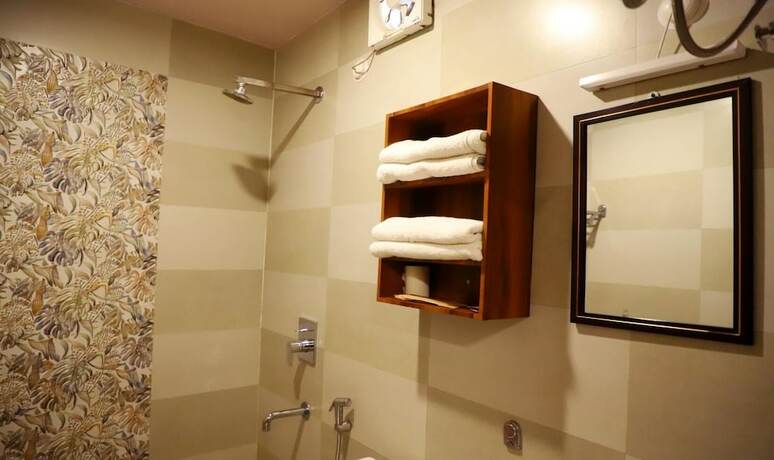 Imagen de la habitación del Hotel Symphony By Devbhoomi Corbett Resort. Foto 14