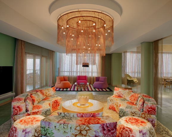 Imagen de los interiores del Hotel Symphony Style Hotel Kuwait. Foto 14