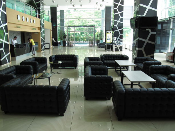 Imagen del bar/restaurante del Hotel Symphony Suites, Ipoh. Foto 5