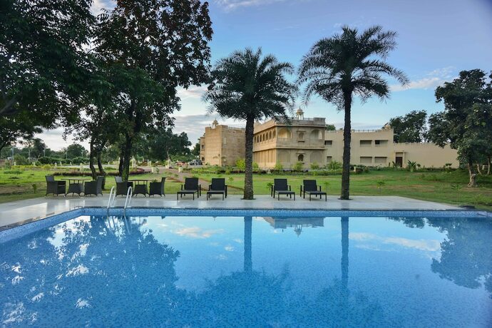 Imagen de la piscina del Hotel Syna Heritage. Foto 32