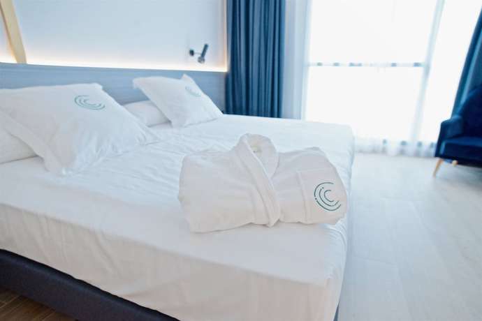 Imagen de la habitación del Hotel Syncrosfera. Foto 4