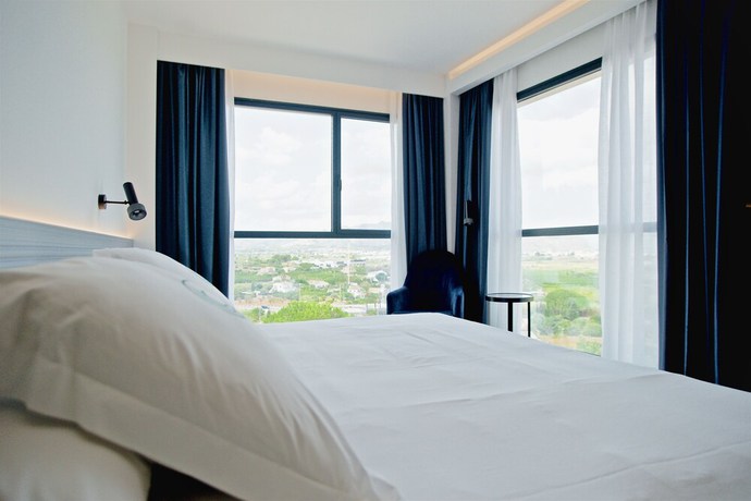 Imagen de la habitación del Hotel Syncrosfera. Foto 10