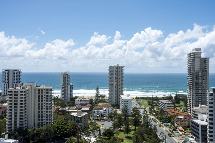 Imagen de los exteriores del Hotel Synergy Broadbeach. Foto 11