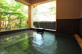 Imagen de la piscina del Hotel Syoubun. Foto 16