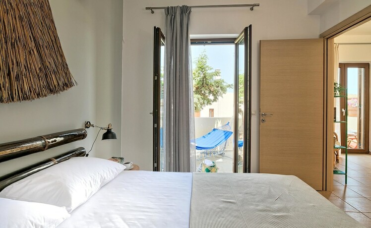 Imagen general del Hotel Syra Suites. Foto 2