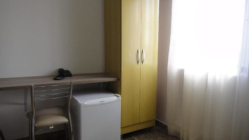 Imagen de la habitación del Hotel Syros. Foto 4