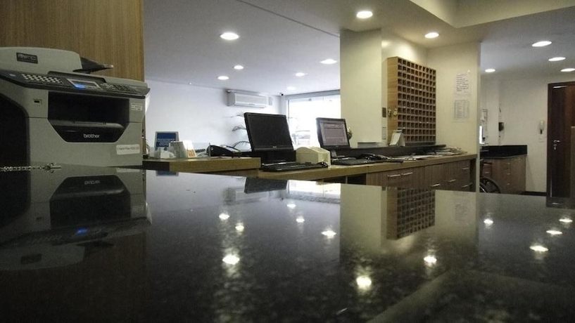 Imagen de los interiores del Hotel Syros. Foto 19