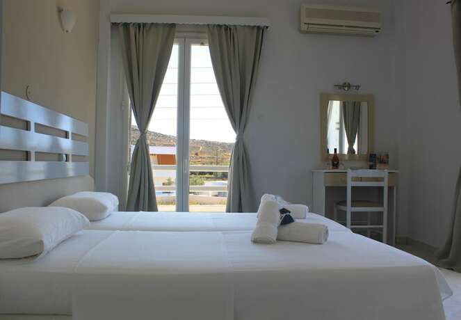 Imagen general del Hotel Syros Holidays. Foto 4