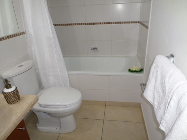 Imagen de la habitación del Hotel Sys Suites Nueva San Martin. Foto 2