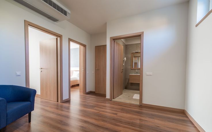 Imagen de la habitación del Hotel Szeghalom. Foto 2