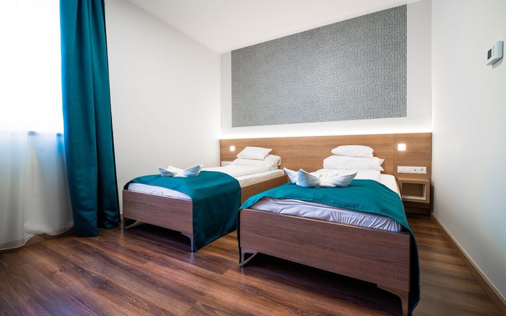 Imagen de la habitación del Hotel Szeghalom. Foto 12