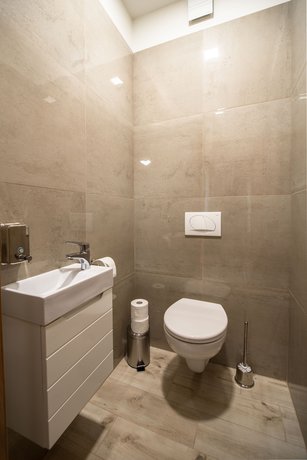 Imagen de la habitación del Hotel Szeghalom. Foto 16