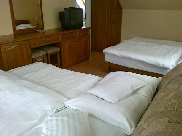 Imagen general del Hotel Szieszta Panzi&oacute;. Foto 4