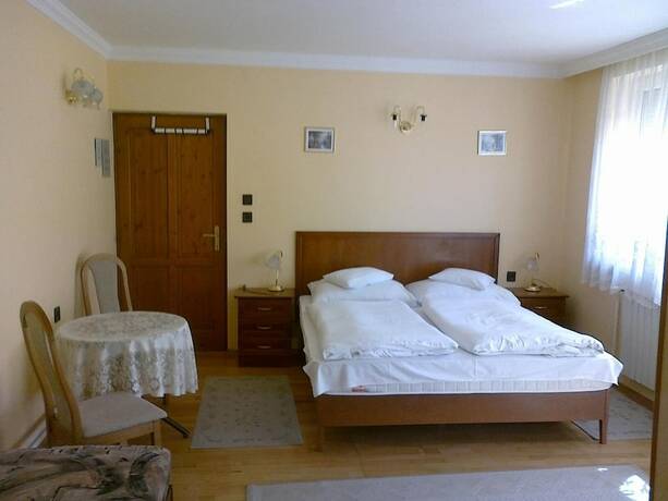 Imagen general del Hotel Szieszta Panzi&oacute;. Foto 8