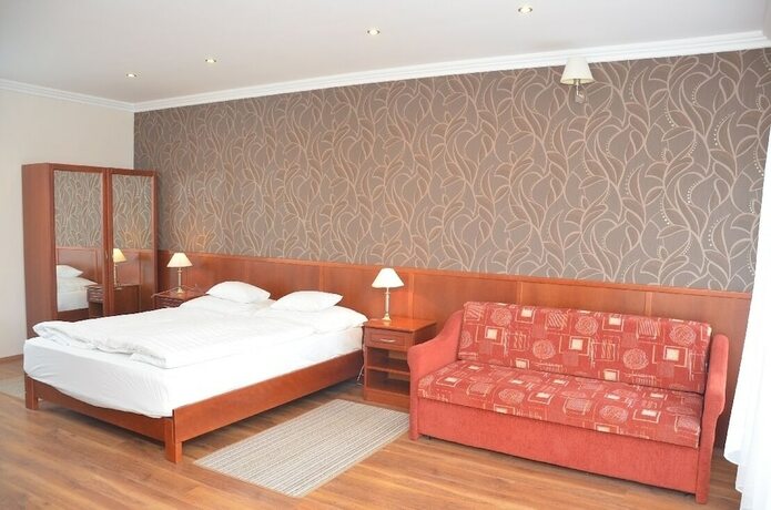 Imagen de la habitación del Hotel Szieszta Panzi&oacute;. Foto 18