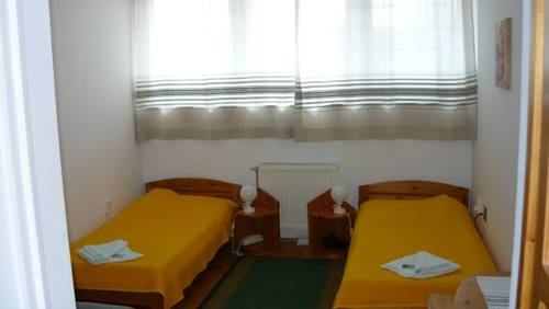 Imagen de la habitación del Hotel Szlov&aacute;k Panzi&oacute;. Foto 15