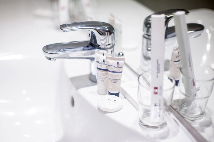 Imagen de la habitación del Hotel Szydlowski. Foto 11