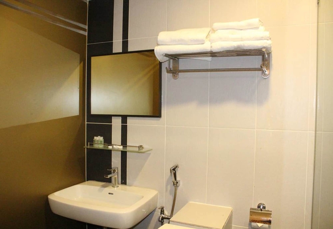 Imagen de la habitación del Hotel T Jalan Tar. Foto 13