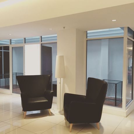 Imagen de los exteriores del Hotel T+ Macallum. Foto 10