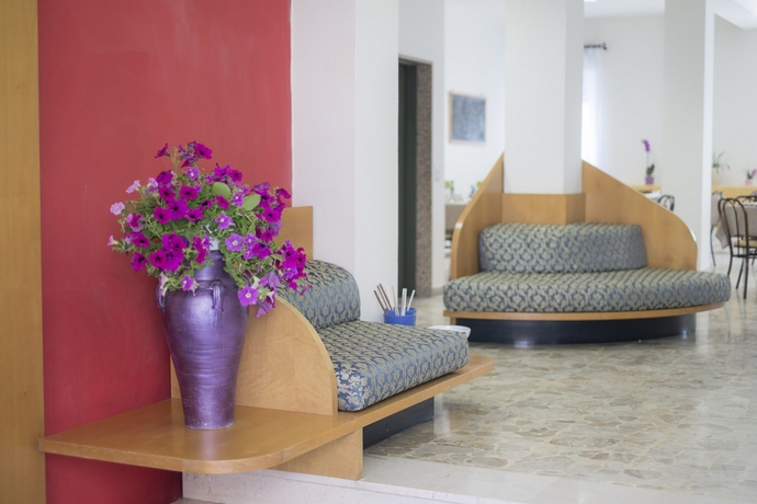 Imagen de los interiores del Hotel T Rimini. Foto 11
