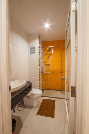 Imagen de la habitación del Hotel T Sleep Place. Foto 6