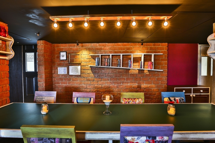 Imagen del bar/restaurante del Hotel T24 Residency. Foto 2