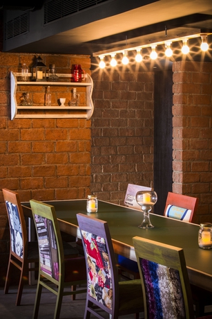 Imagen del bar/restaurante del Hotel T24 Residency. Foto 8