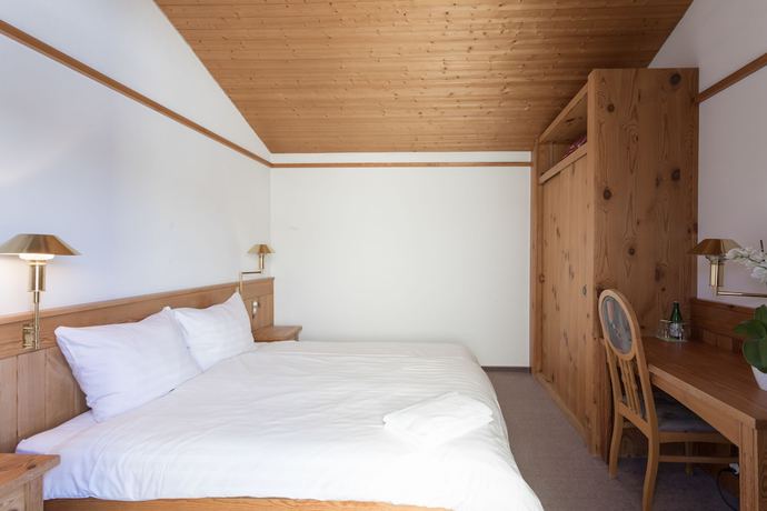 Imagen de la habitación del Hotel T3 Alpenhotel Flims. Foto 11